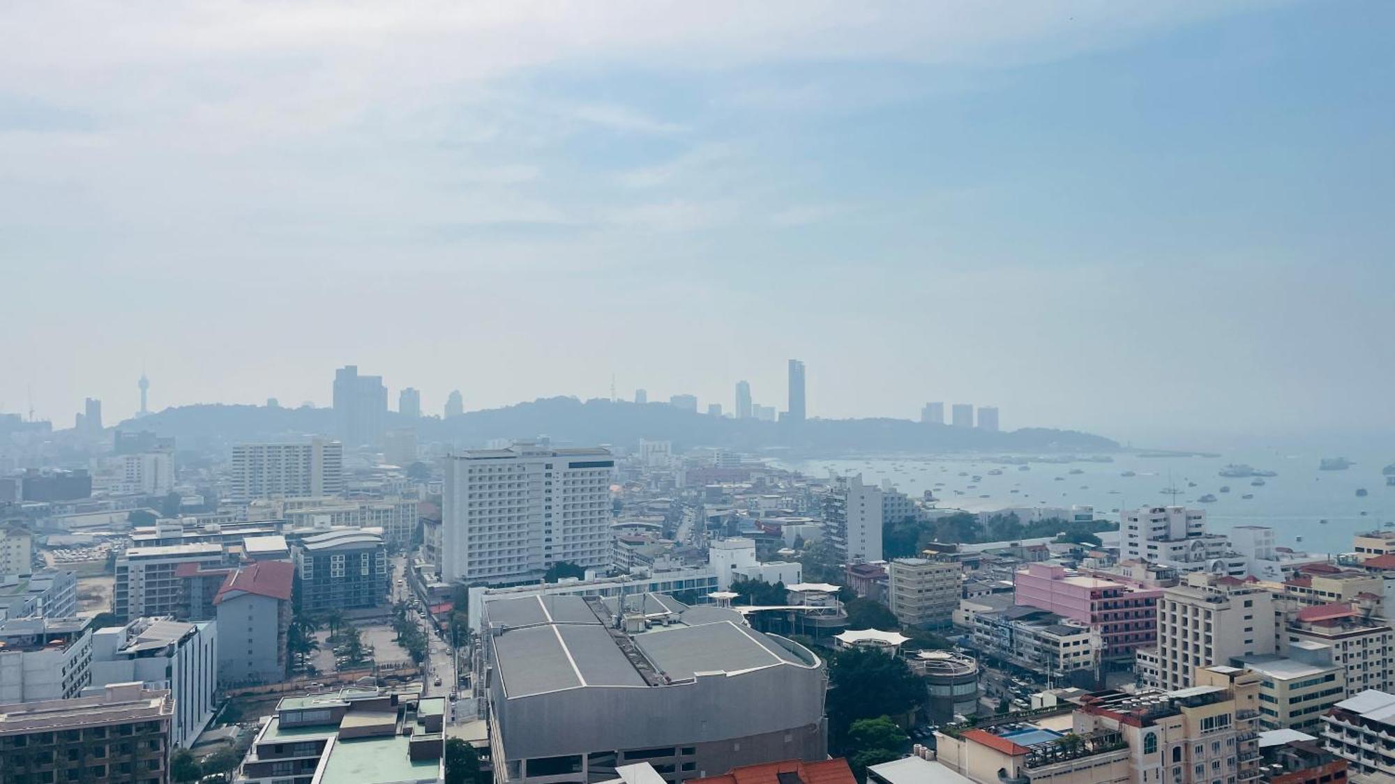 The Base 1 Bed 1 Bath Apartment Pattaya Bagian luar foto