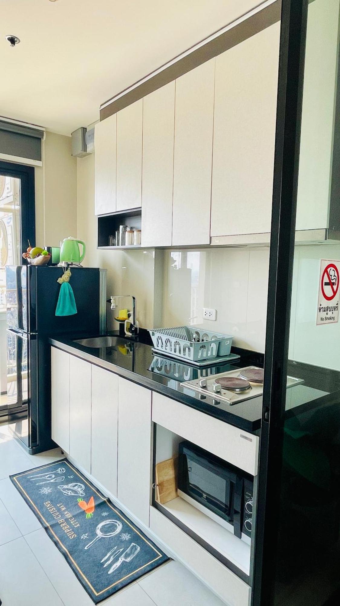 The Base 1 Bed 1 Bath Apartment Pattaya Bagian luar foto
